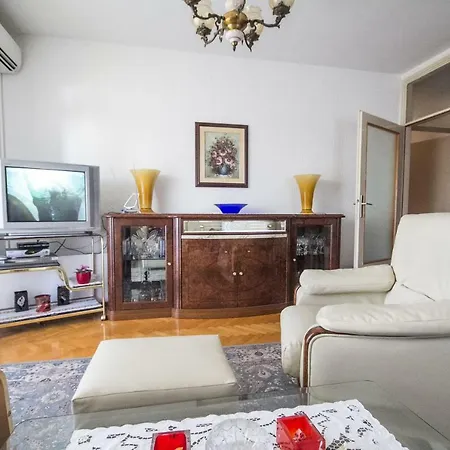Melani Gostinjska kuća *